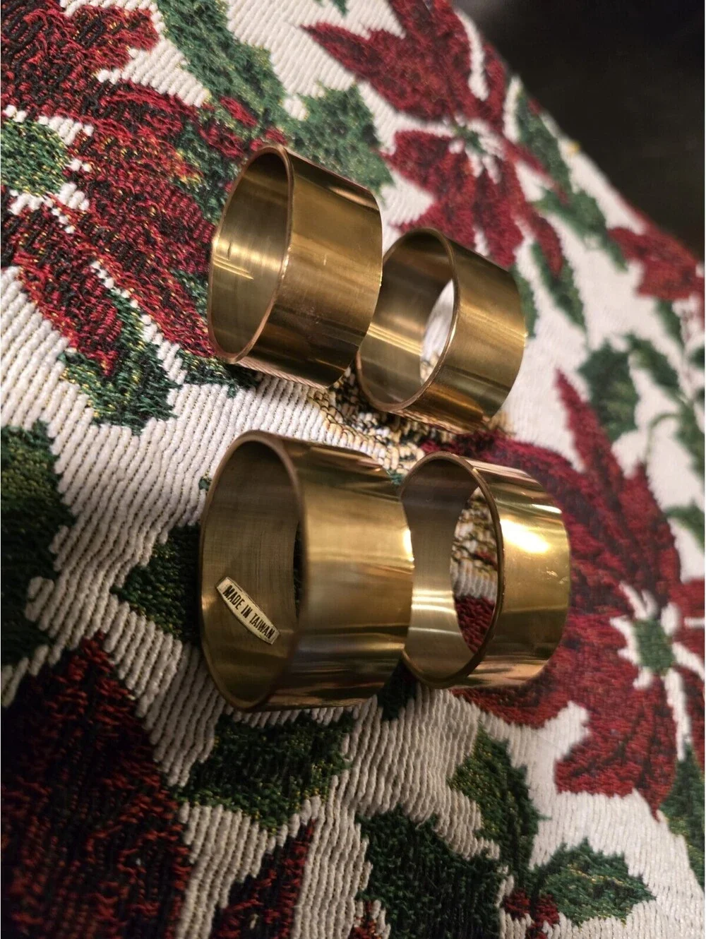 Vintage Brass Napkin Rings Set Of 4.